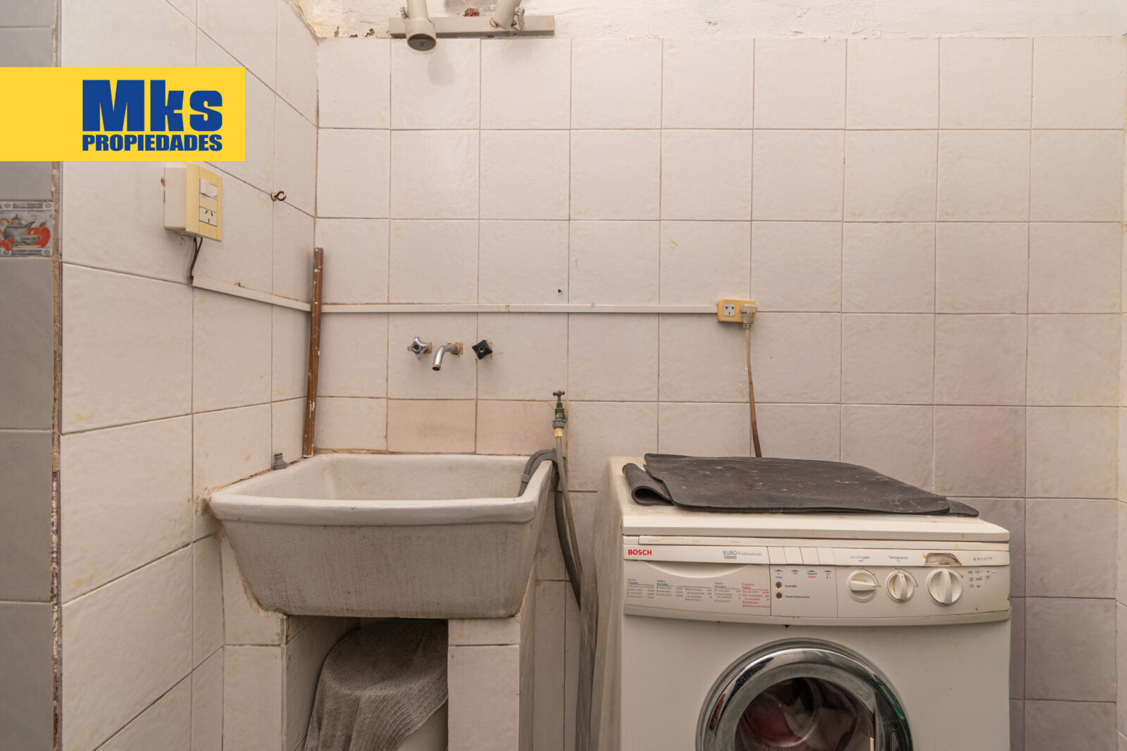 Venta. Ph 8 ambientes. 2 plantas. Quincho, patio y terraza. - 38