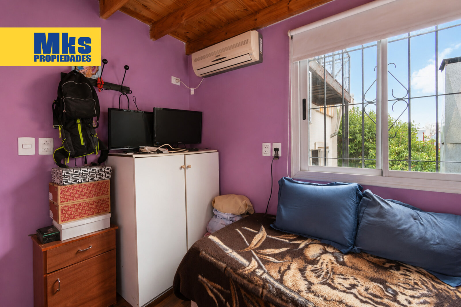 Venta. Ph 8 ambientes. 2 plantas. Quincho, patio y terraza. - 11