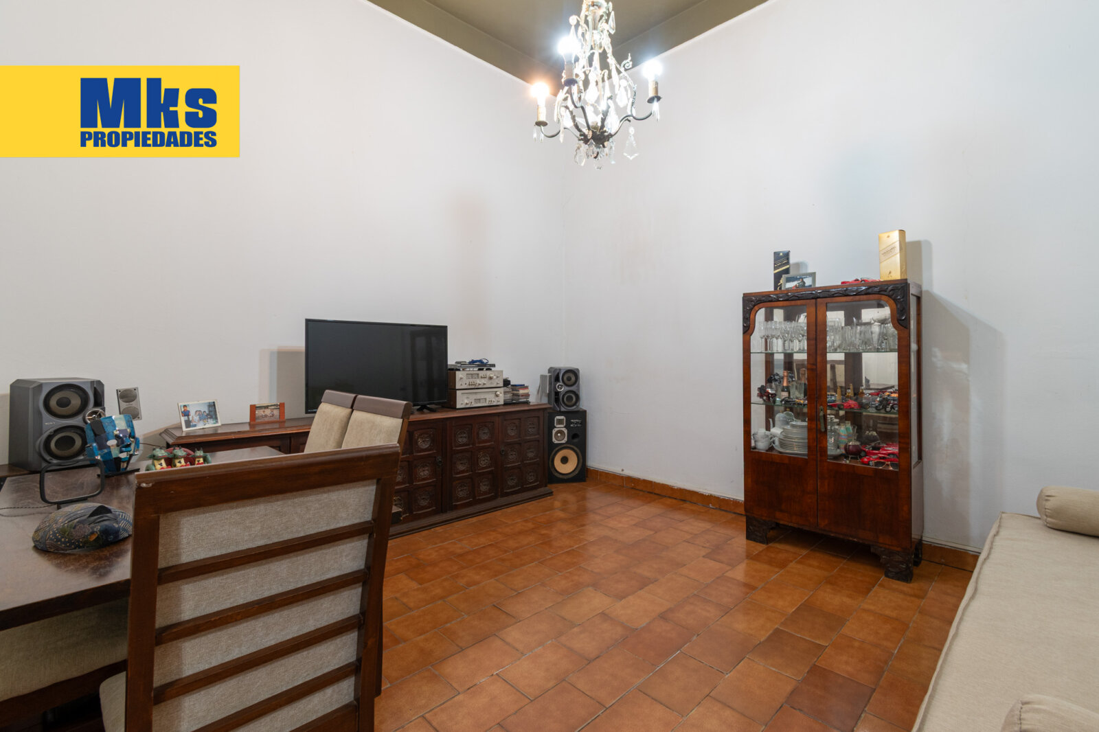 Venta. Ph 8 ambientes. 2 plantas. Quincho, patio y terraza. - 29
