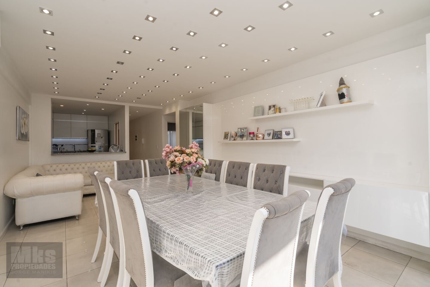 Depto 3 ambientes en venta con Pileta, SUM, seguridad 24hs. M de Oca y M Garcia - 3