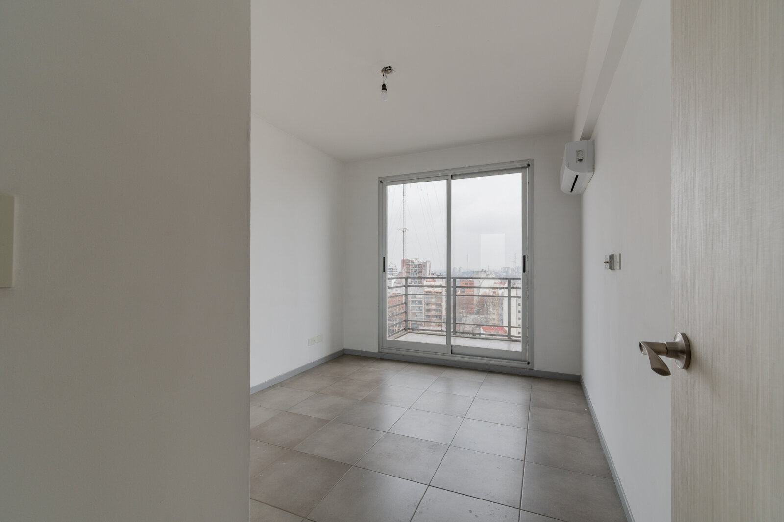 Venta. Depto 2 ambientes estrenar. Apto credito. Flores - 11