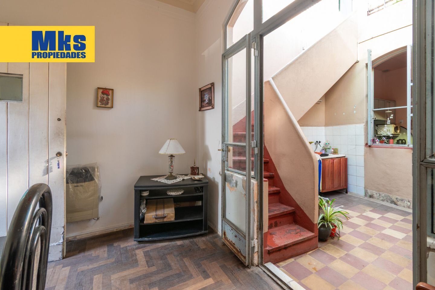 Venta en Block. 3 PH +local. Ideal para desarrollo sobre Avenida. - 11