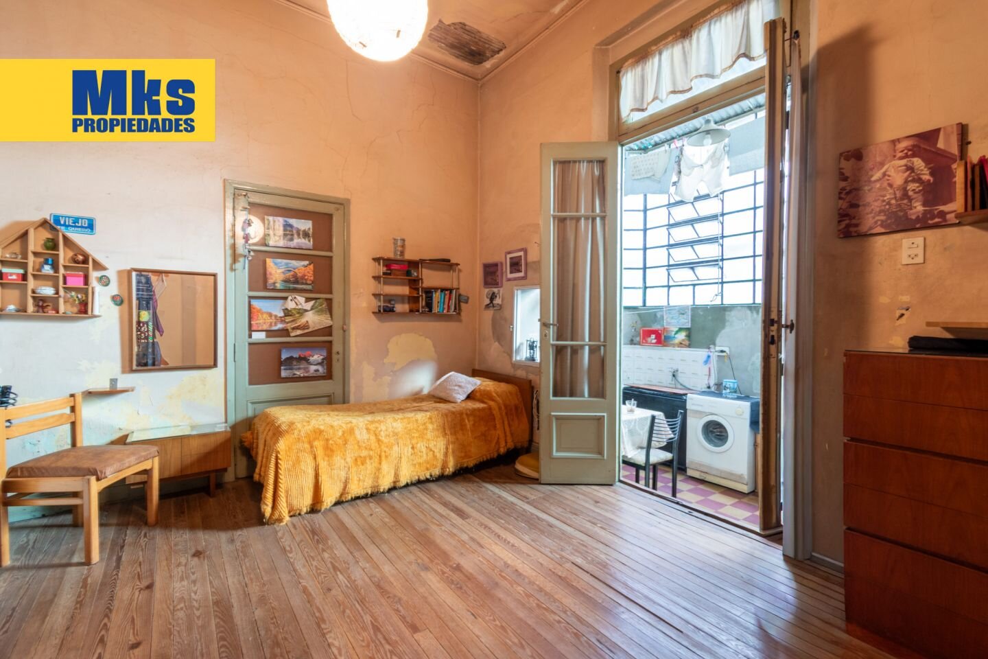 Venta en Block. 3 PH +local. Ideal para desarrollo sobre Avenida. - 28