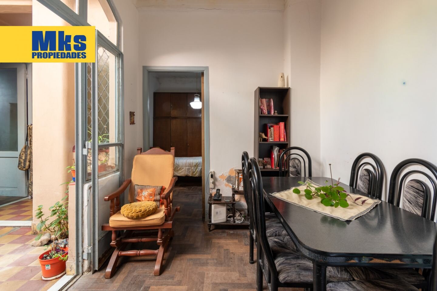 Venta en Block. 3 PH +local. Ideal para desarrollo sobre Avenida. - 10