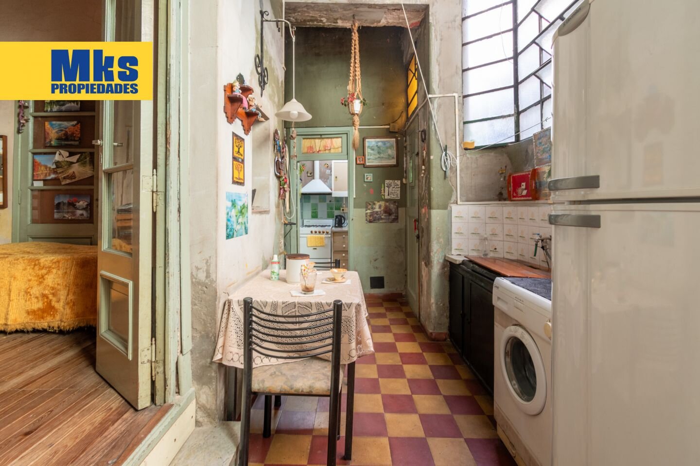 Venta en Block. 3 PH +local. Ideal para desarrollo sobre Avenida. - 18