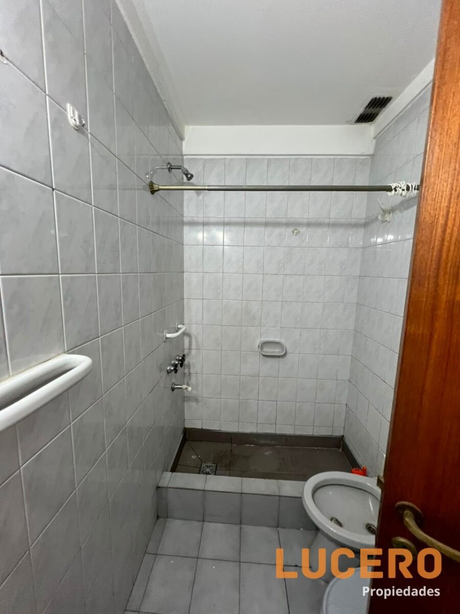 MONOAMBIENTE CON COCHERA EN ALQUILER - con ajuste SEMESTRAL - 16