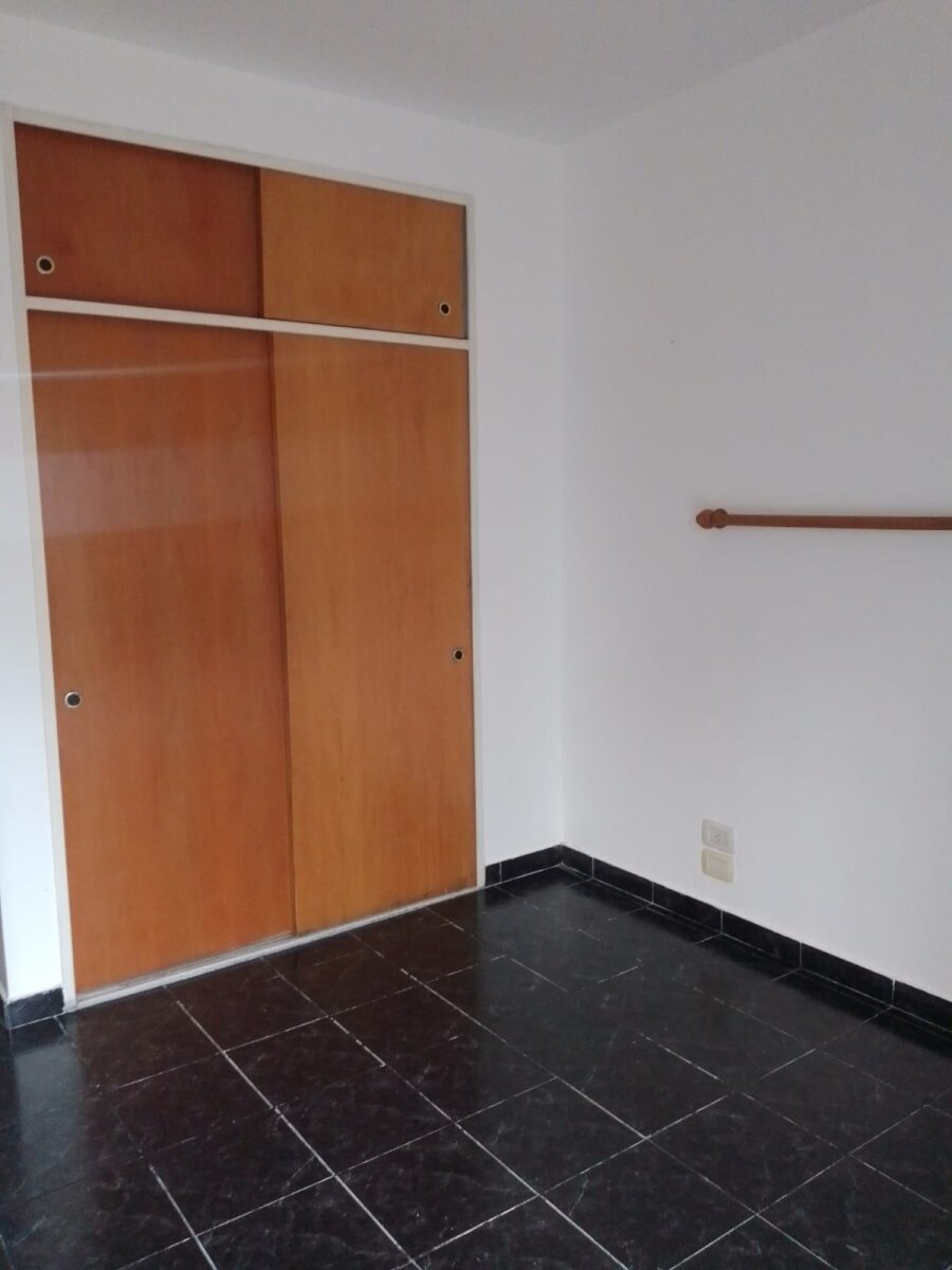 Alquiler Departamento 2 ambientes con balcón en Moron Sur — foto 9
