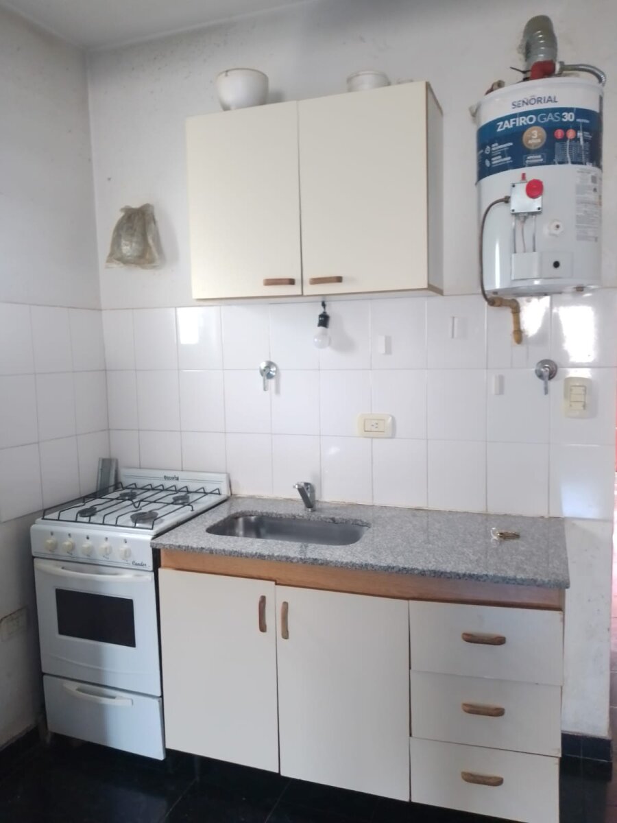 Alquiler Departamento 2 ambientes con balcón en Moron Sur — foto 7