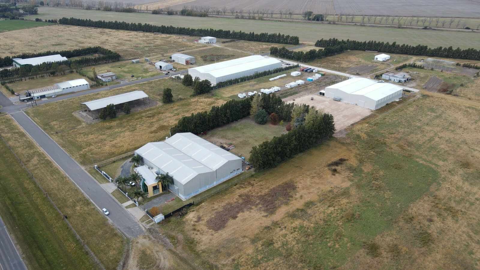 Nave Industrial 2.800 m2 - Arequito - 2