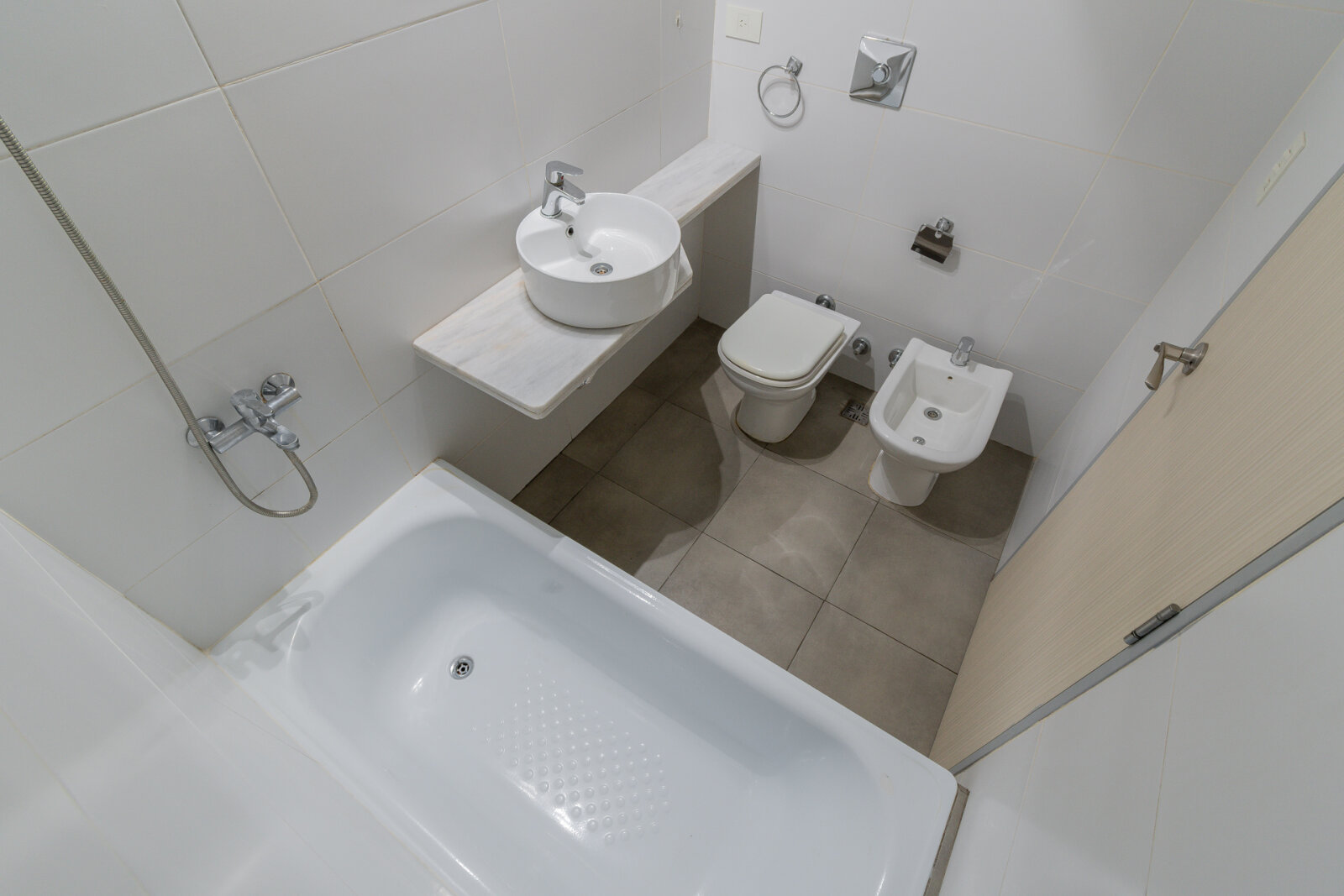 Venta. Departamento 3 ambientes. A estrenar. Apto credito. Flores - 18