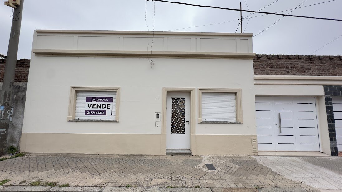 Arroyito: una casa para vivir hoy...y seguir proyectando - 1