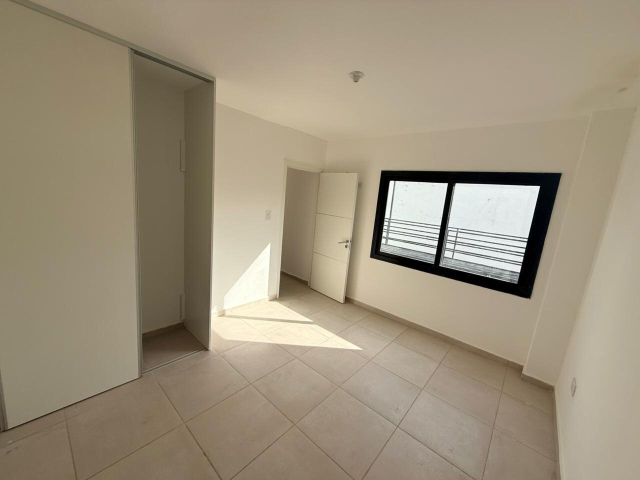 Alquiler Departamento 1 Dormitorio y Cochera General Paz - Imagen 4