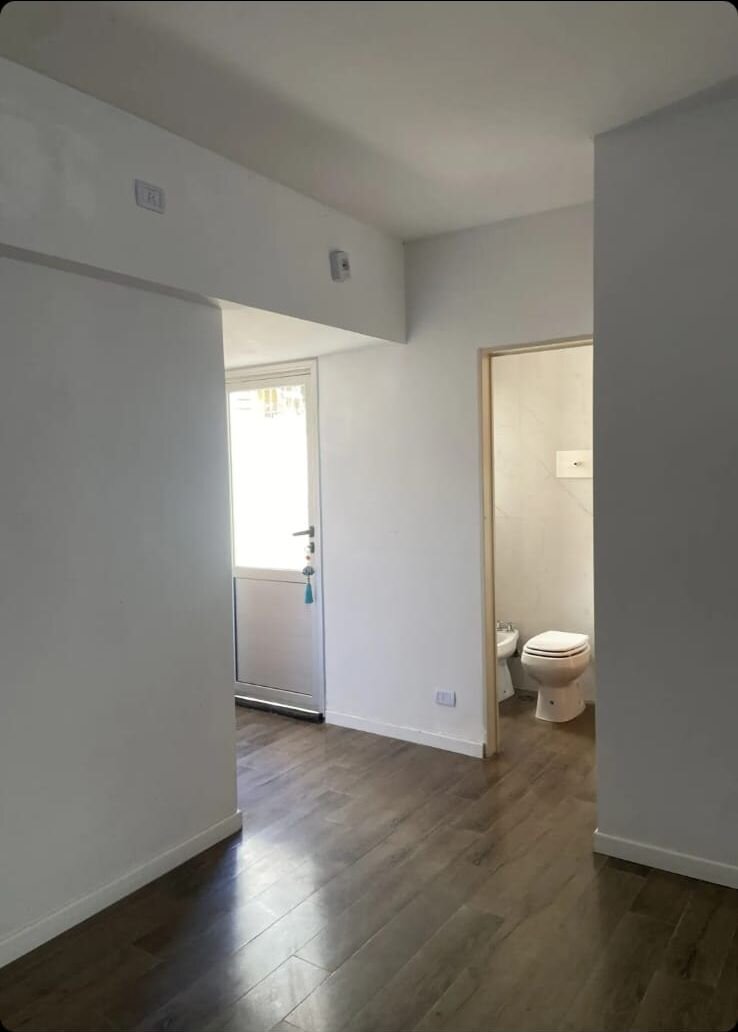 Oportunidad! se vende departamento de 3 ambientes con balcón - San Cristobal - 7