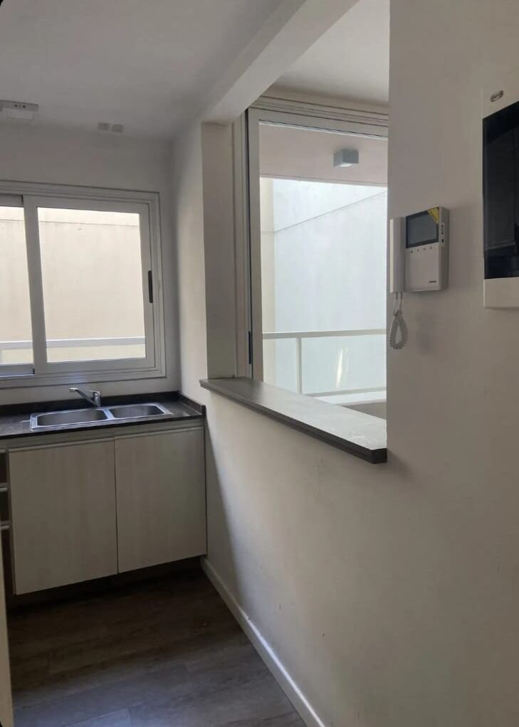 Oportunidad! se vende departamento de 3 ambientes con balcón - San Cristobal - 5
