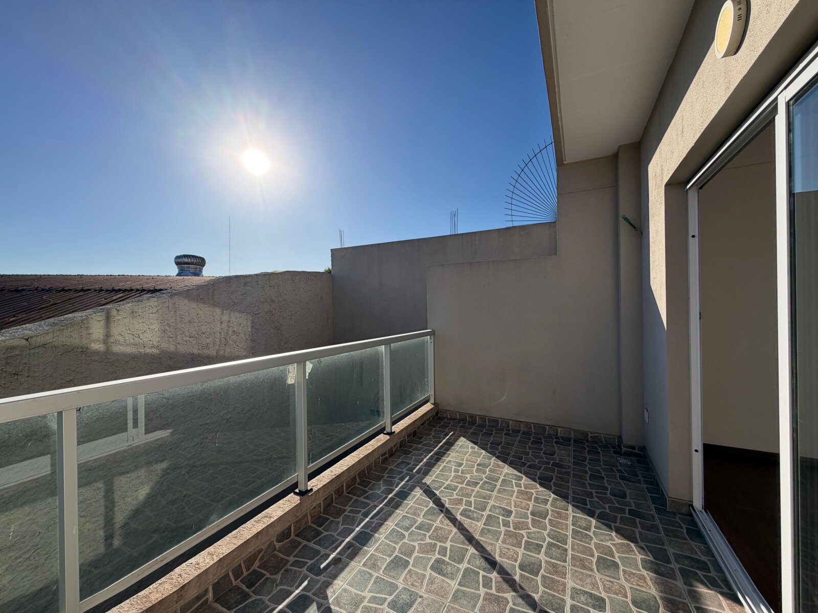 Departamento de 2 Ambientes con Balcón Aterrazado en Alquiler - Santos Lugares - 13