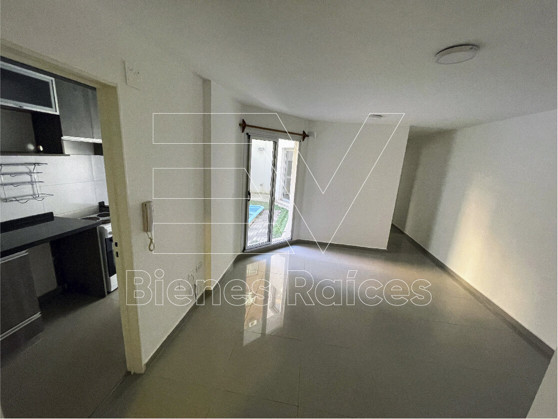 ALQUILER. NUEVA CORDOBA. DEPTO 1 DORM CON PATIO, PISCINA Y ASADOR PROPIO - Imagen 4