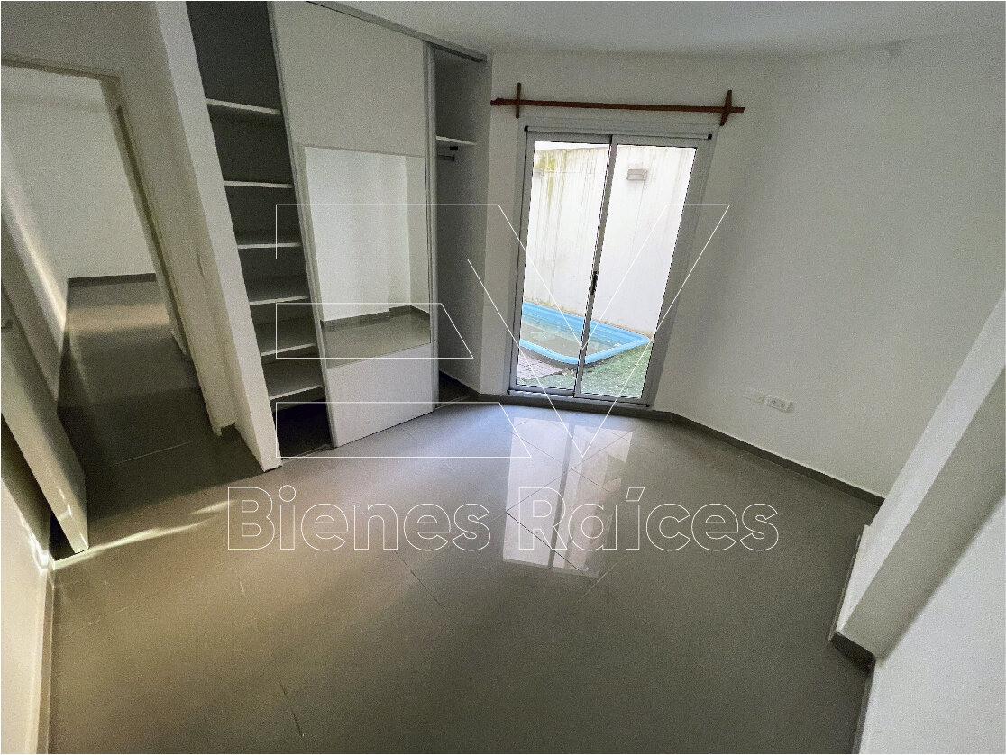 ALQUILER. NUEVA CORDOBA. DEPTO 1 DORM CON PATIO, PISCINA Y ASADOR PROPIO - Imagen 9