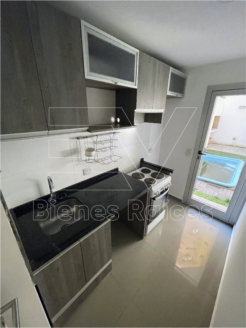 ALQUILER. NUEVA CORDOBA. DEPTO 1 DORM CON PATIO, PISCINA Y ASADOR PROPIO - Imagen 6