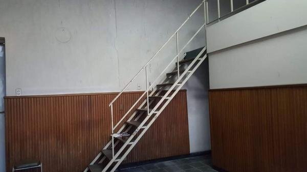 ALQUILER, LOCAL $950.000.- Av. COBO 1.100 ,C/ENTRE PISO y COCHERA, SIN EXPENSAS - 3