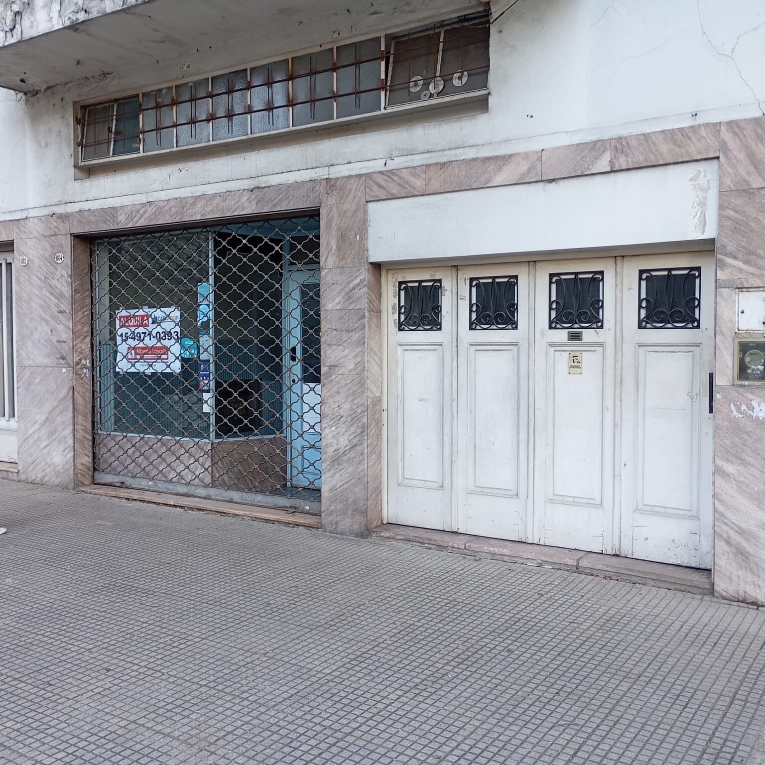 ALQUILER, LOCAL $950.000.- Av. COBO 1.100 ,C/ENTRE PISO y COCHERA, SIN EXPENSAS — foto 4