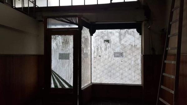 ALQUILER, LOCAL $950.000.- Av. COBO 1.100 ,C/ENTRE PISO y COCHERA, SIN EXPENSAS - 5