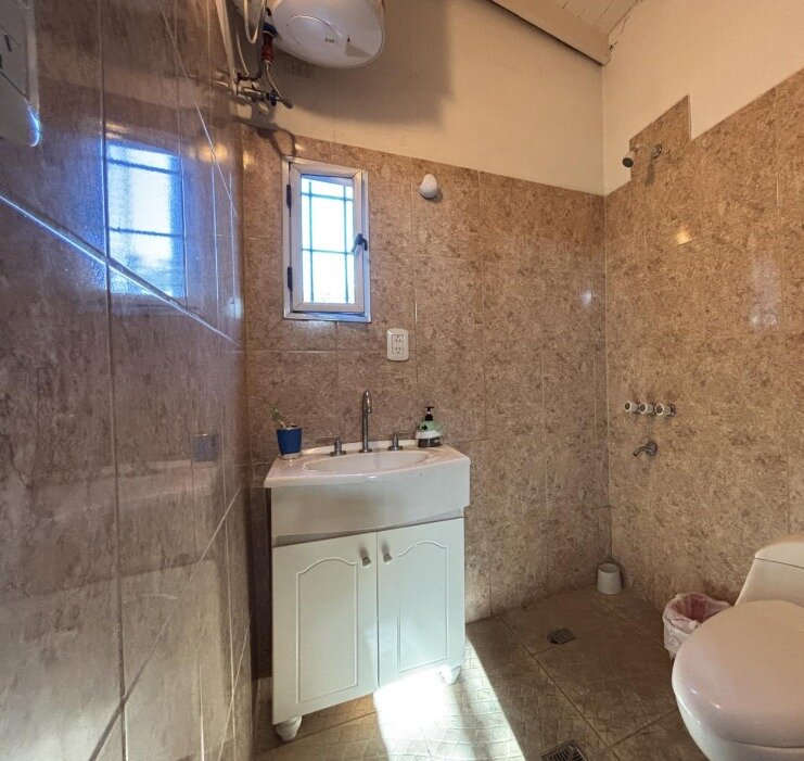 VENTA CASA 5 AMBIENTES CON PILETA EN PARQUE LELOIR - 17