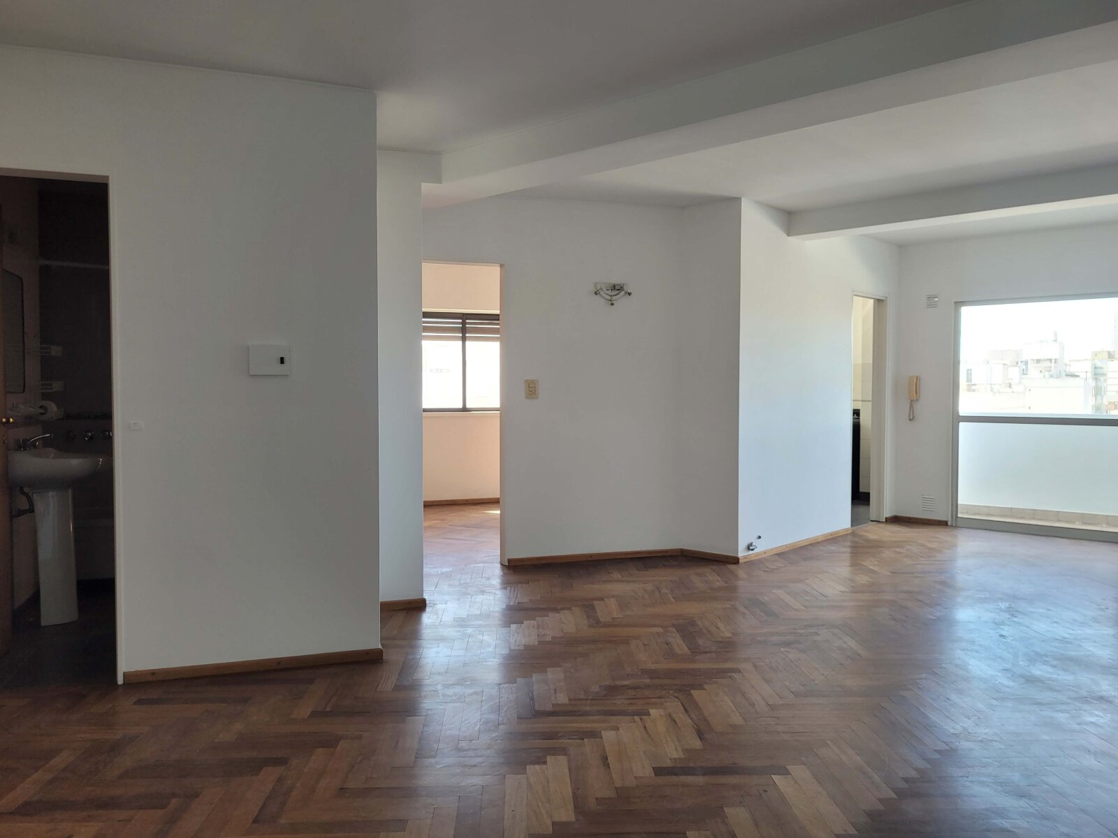 Importante semipiso en Oroño y Salta - Imagen 5