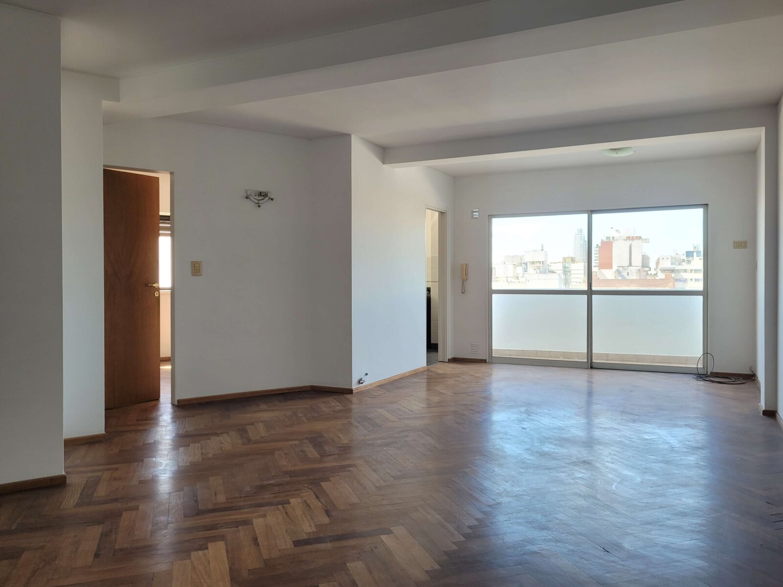 Importante semipiso en Oroño y Salta