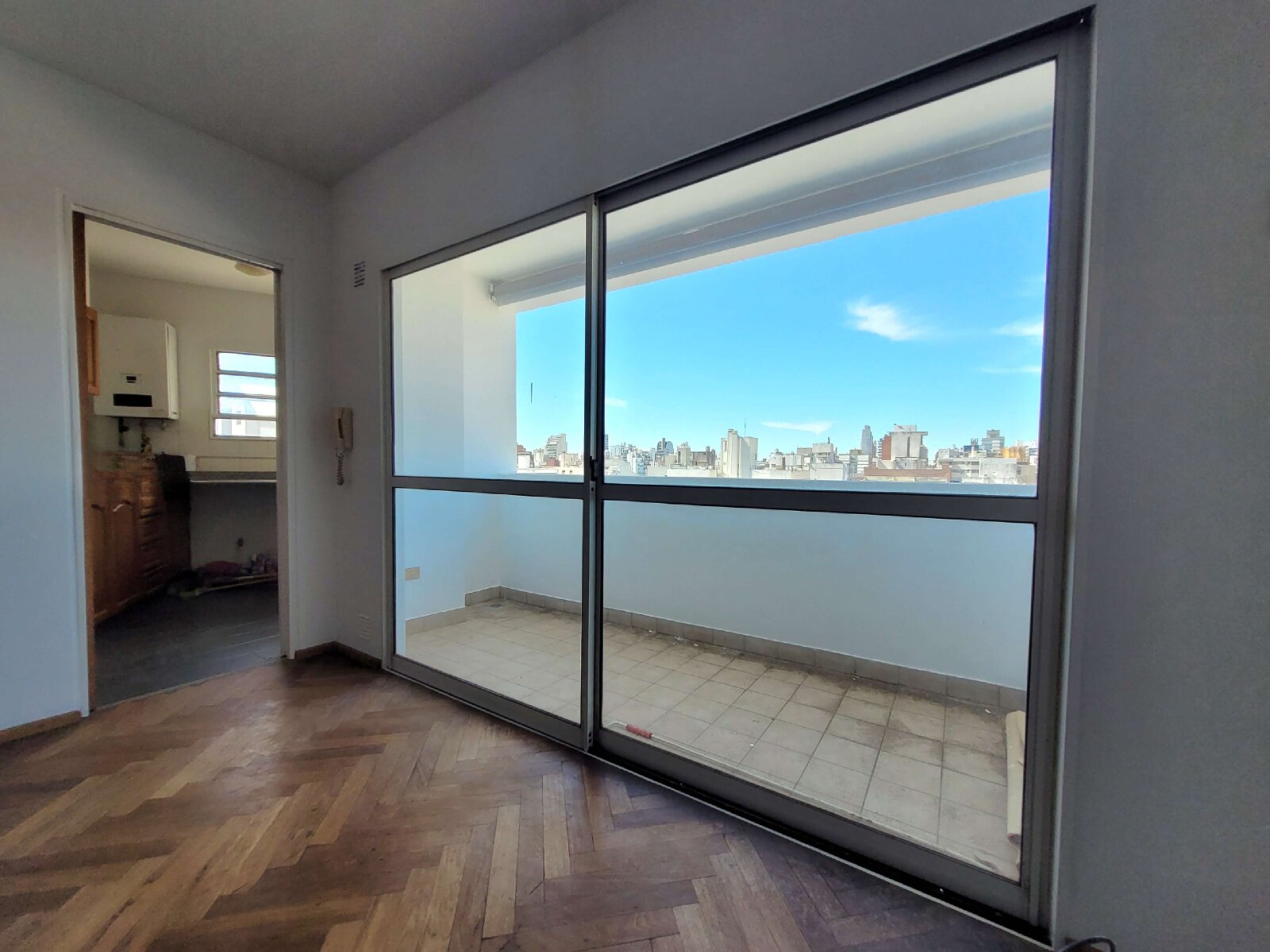 Importante semipiso en Oroño y Salta - Imagen 2