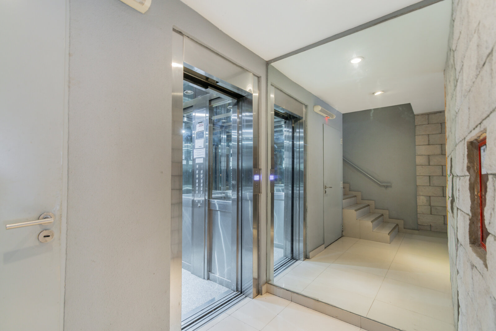 Venta. Departamento. Dos Ambientes. Terraza Propia. Piso Alto. Recoleta - 25