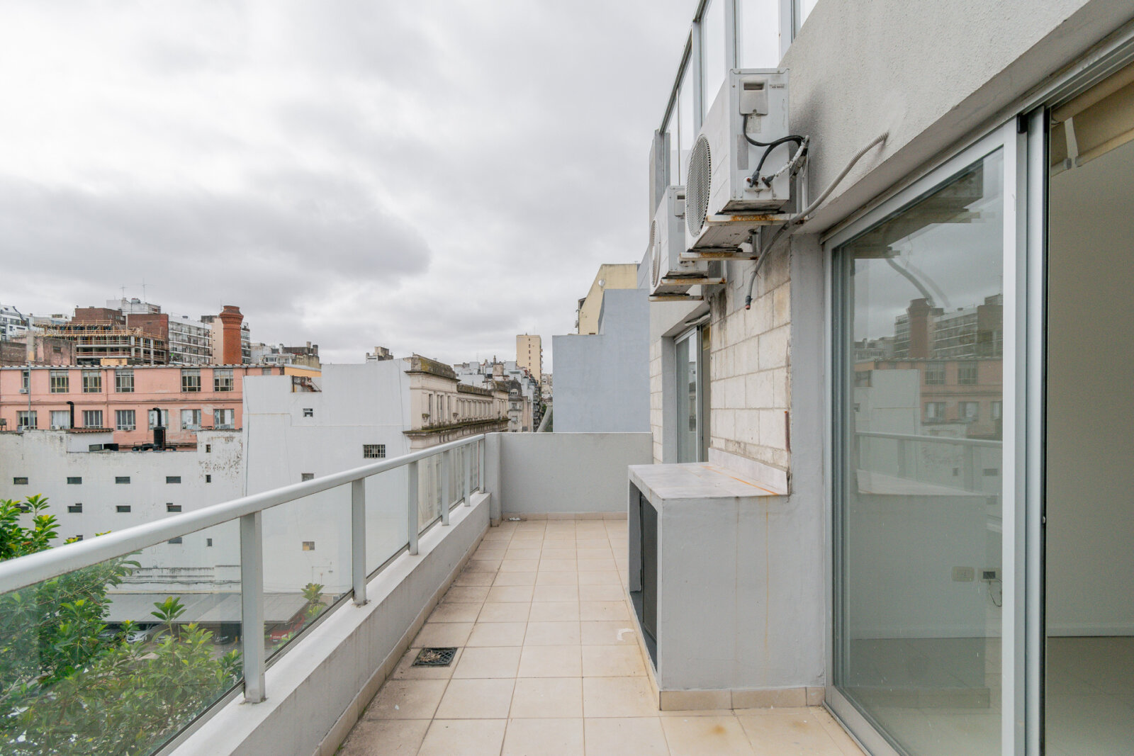 Venta. Departamento. Dos Ambientes. Terraza Propia. Piso Alto. Recoleta - 4