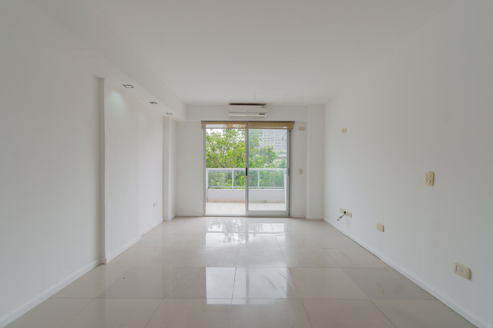 Venta. Departamento. Dos Ambientes. Terraza Propia. Piso Alto. Recoleta - 3