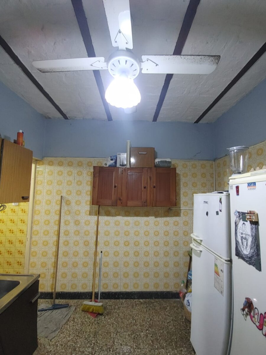 Casa a reciclar de dos dormitorios. Pasaje Ronchi 914 - 7