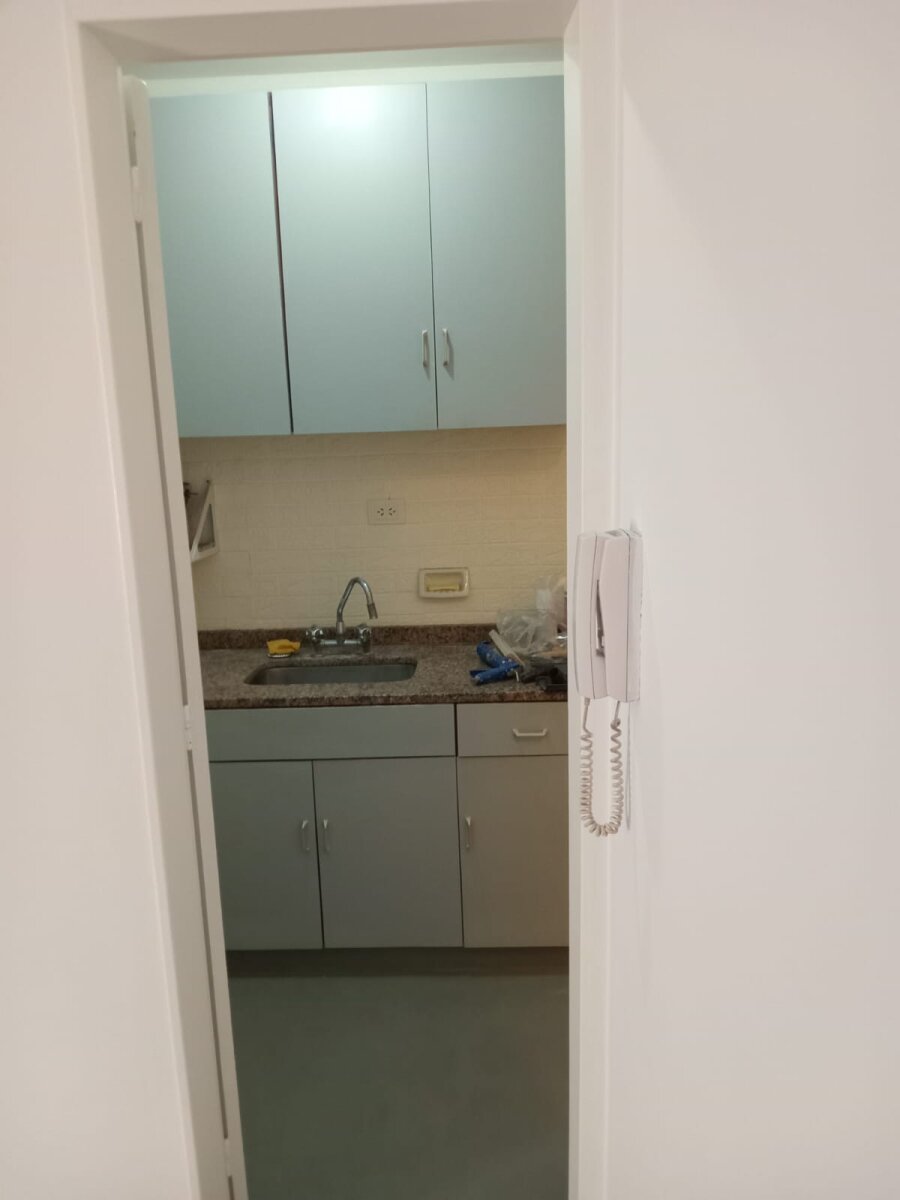 RECOLETA- lindo 2 amb Ecuador y Av Santa Fe - $650000 + Exp $100.000 - 15