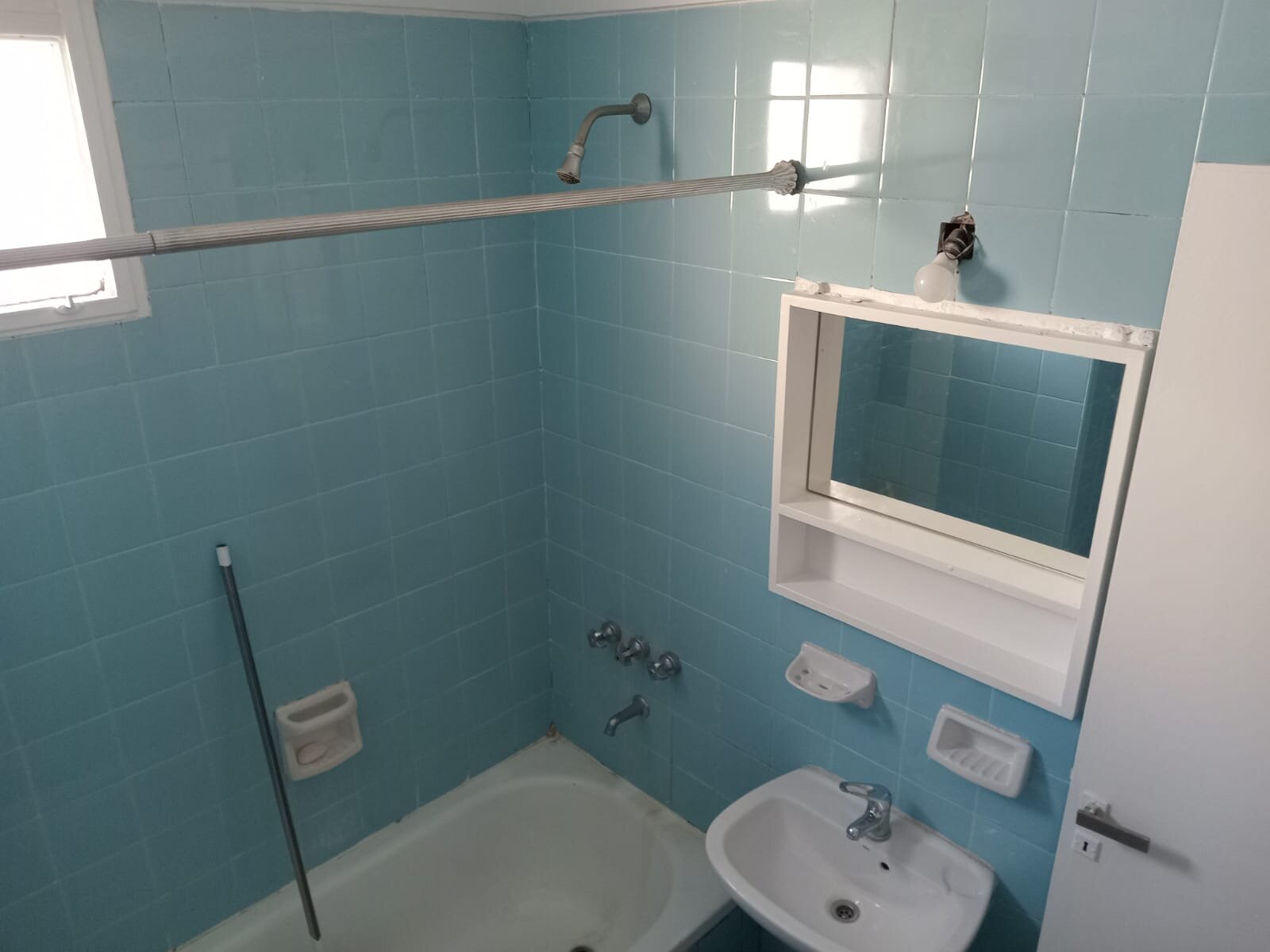 RECOLETA- lindo 2 amb Ecuador y Av Santa Fe - $650000 + Exp $100.000 - 14