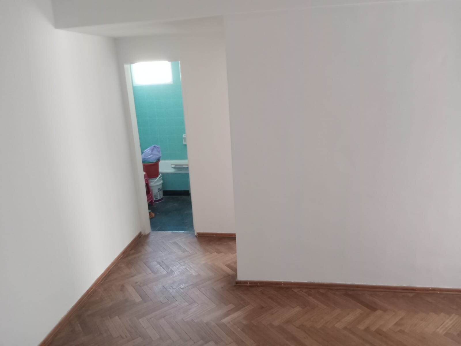 RECOLETA- lindo 2 amb Ecuador y Av Santa Fe - $650000 + Exp $100.000 - 8