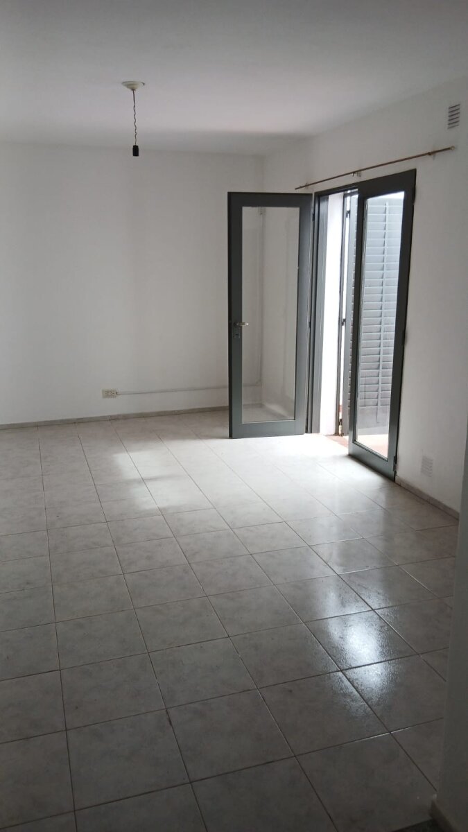 DEPARTAMENTO EN ALQUILER - 3