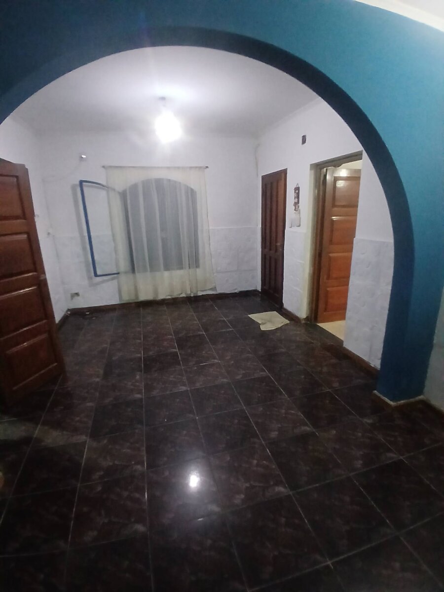 CASA DE 3 DORMITORIOS ALQUILER - 2