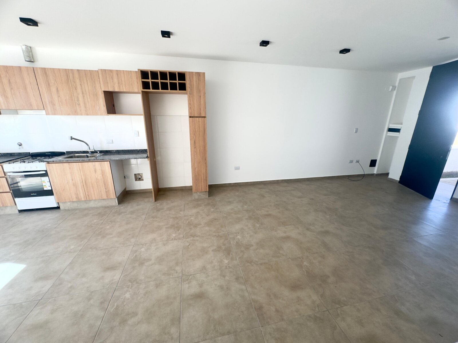 Dúplex a estrenar 2 dorm planta baja patio cochera Solares de Manantiales - Imagen 19