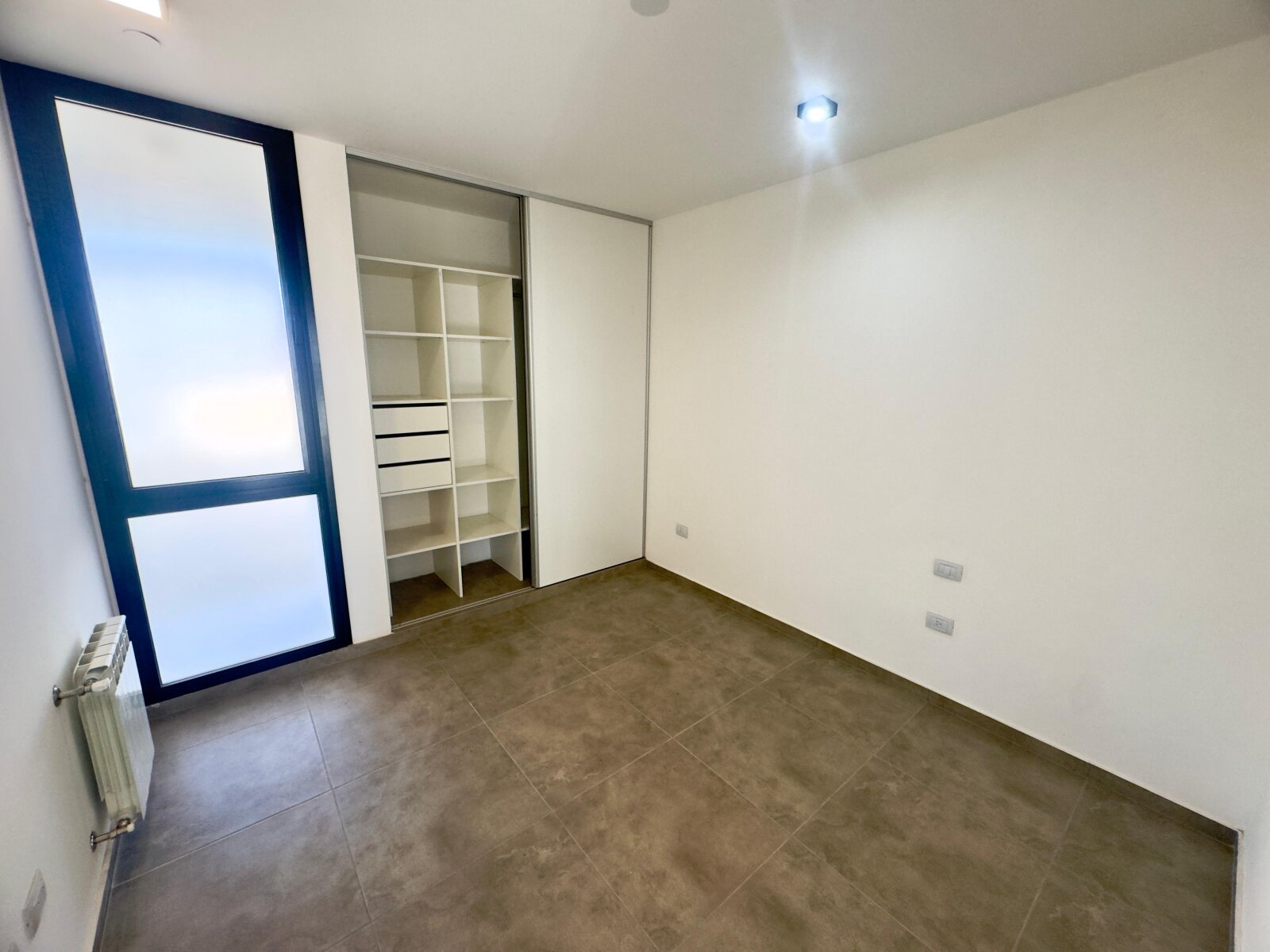Dúplex a estrenar 2 dorm planta baja patio cochera Solares de Manantiales - Imagen 14
