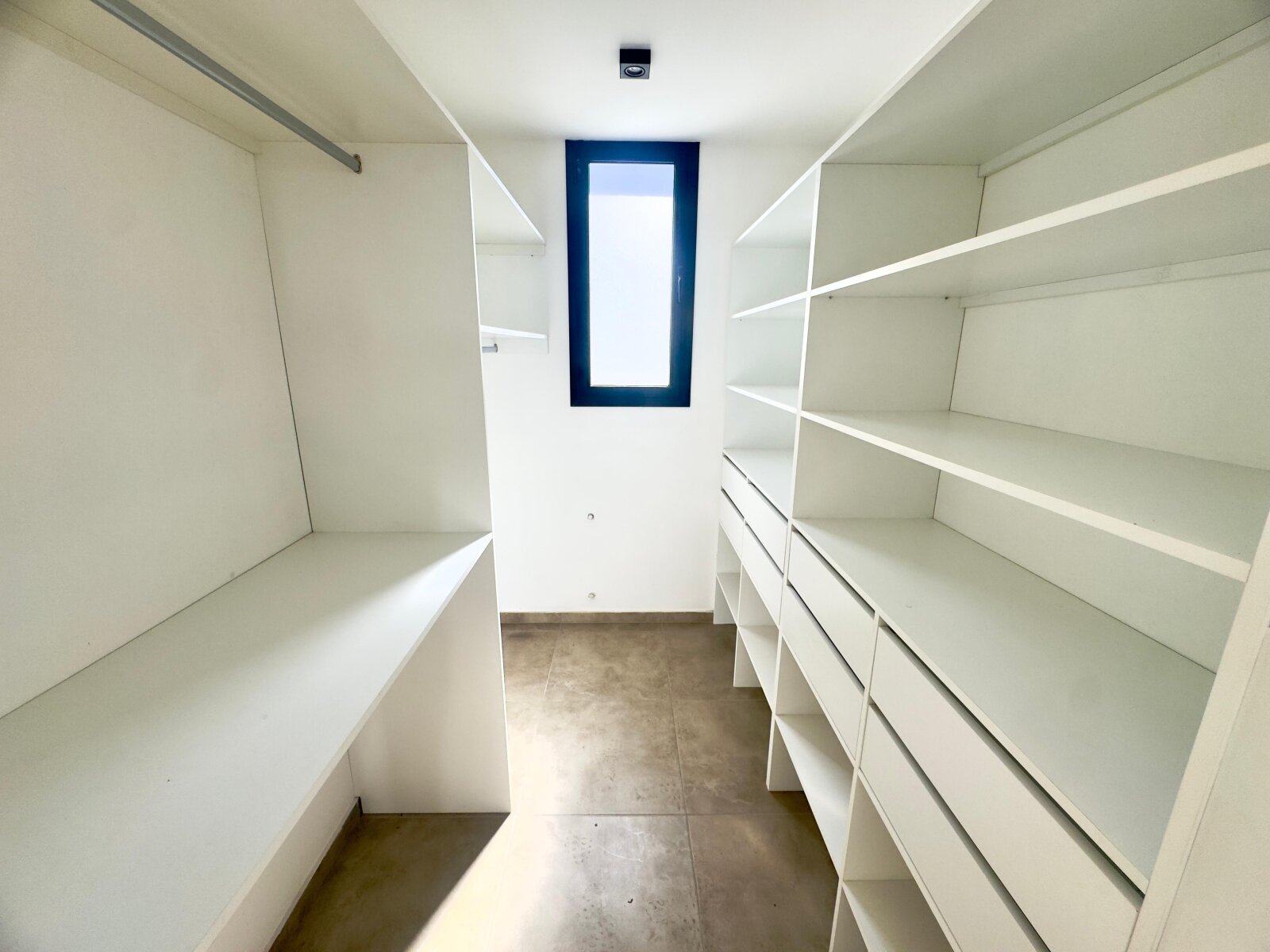 Dúplex a estrenar 2 dorm planta baja patio cochera Solares de Manantiales - Imagen 13