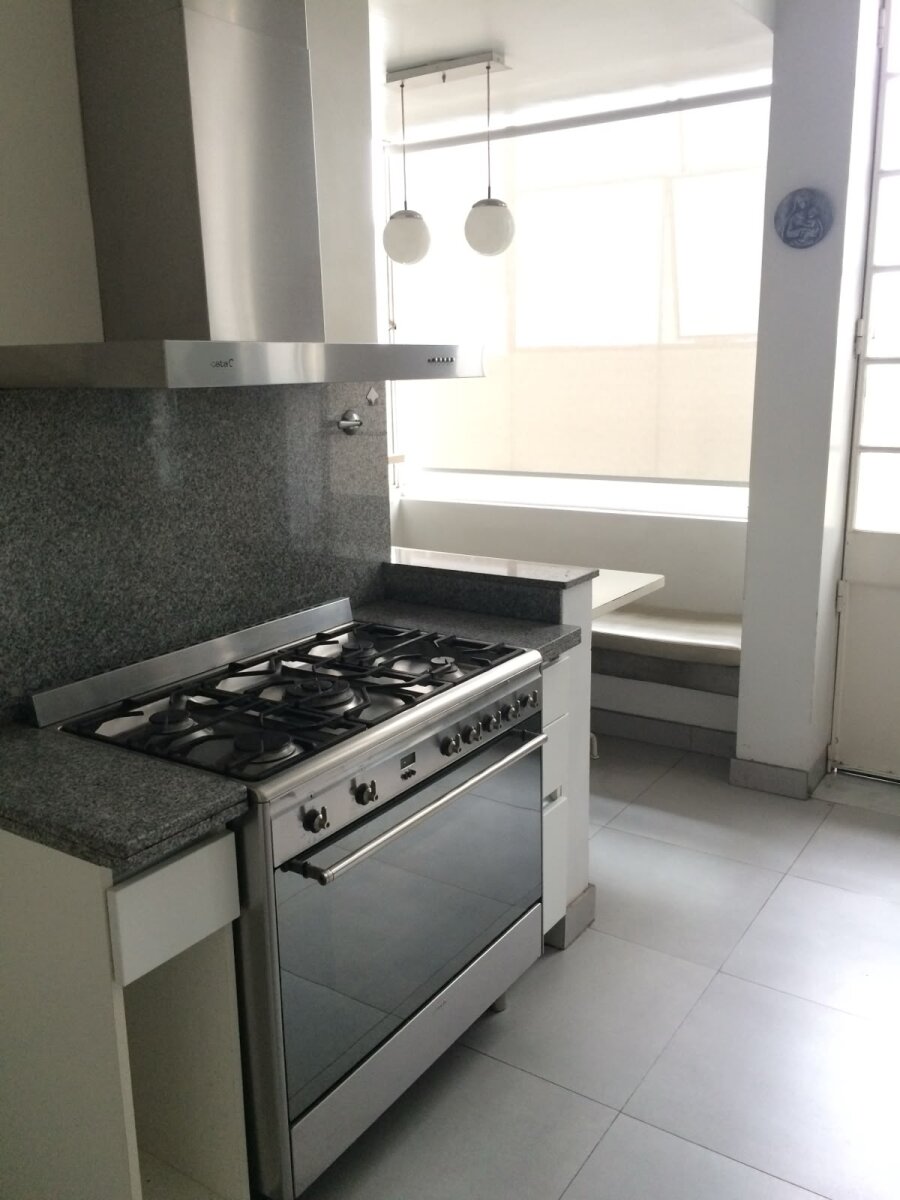 6 AMBIENTES CON BALCON EN BALVANERA - 8
