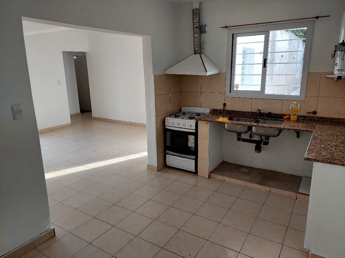 VENTA CASA 3 DORMITORIOS APTO CREDITO - Imagen 6