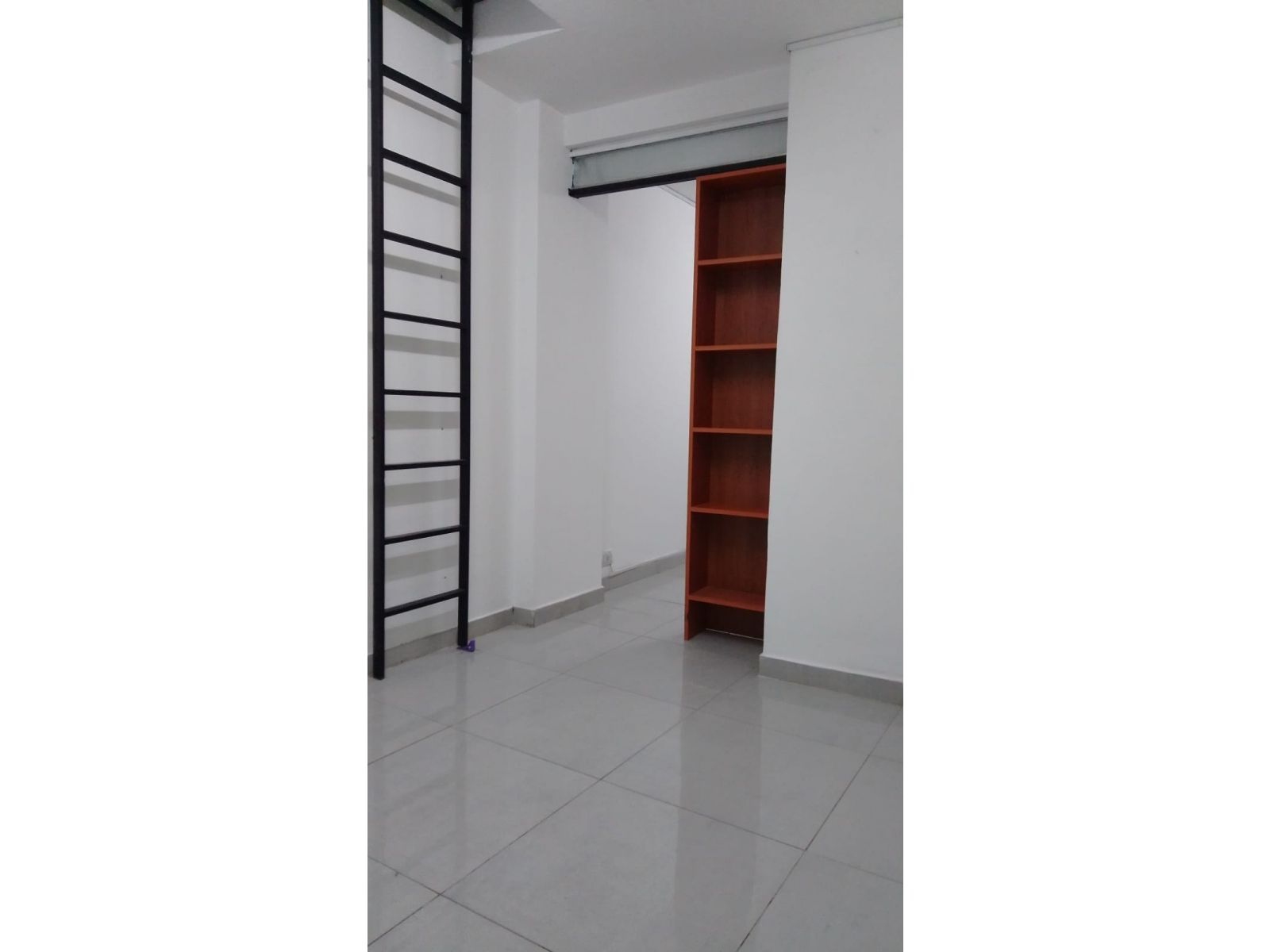 Oficina Céntrica en Galería. - 6