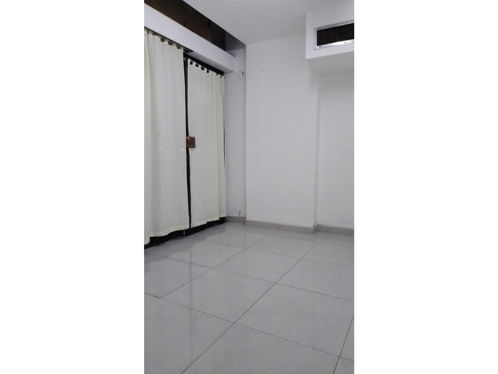 Oficina Céntrica en Galería. - 9