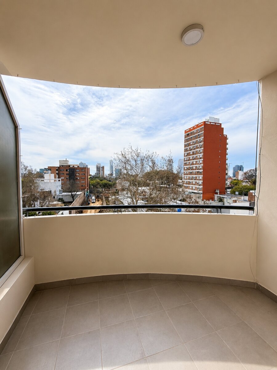 CATAMARCA 3187 - AL FRENTE CON BALCON NORTE - 2