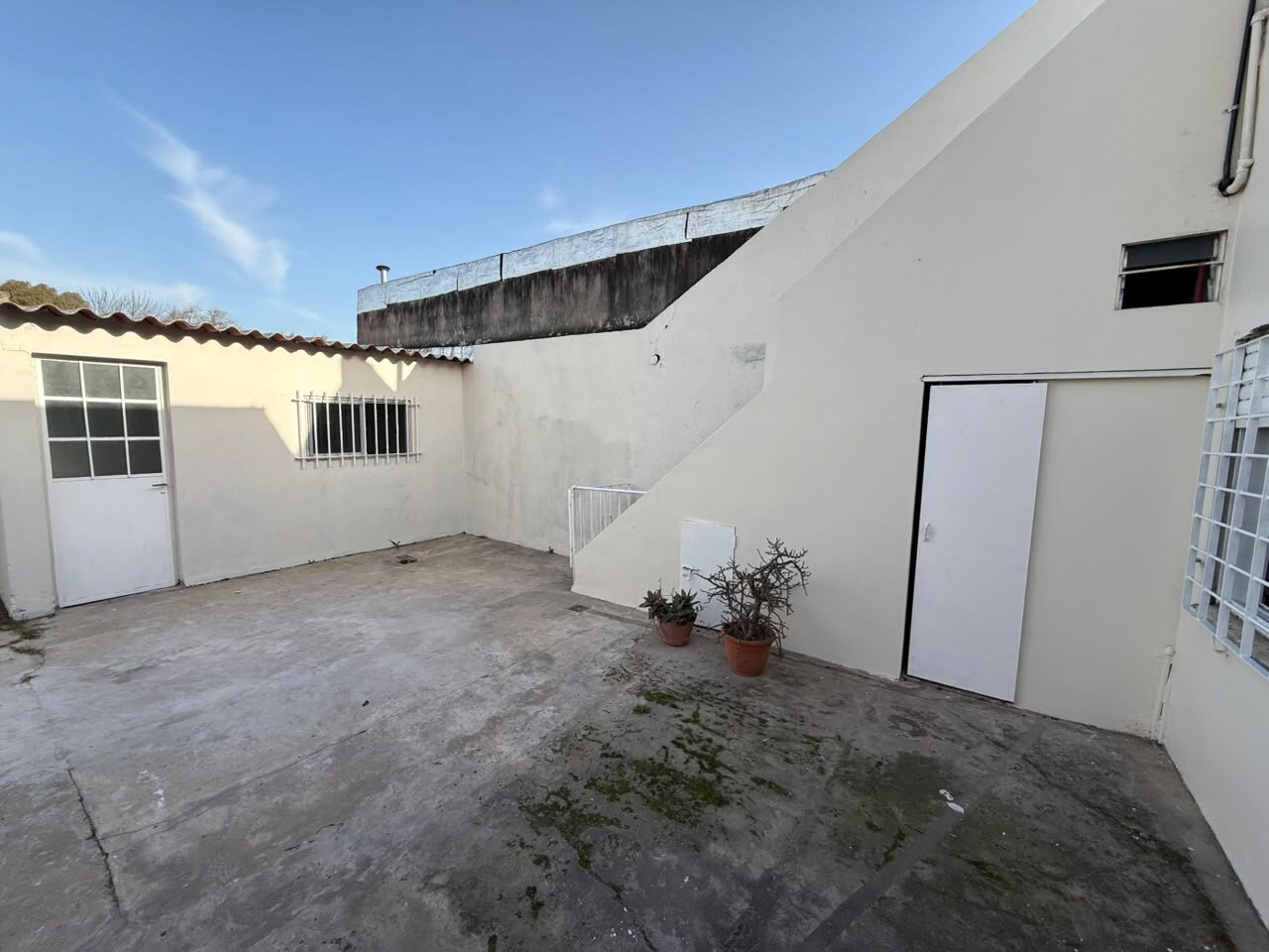 Venta casa 3 ambientes! Con patio en Morón - 16