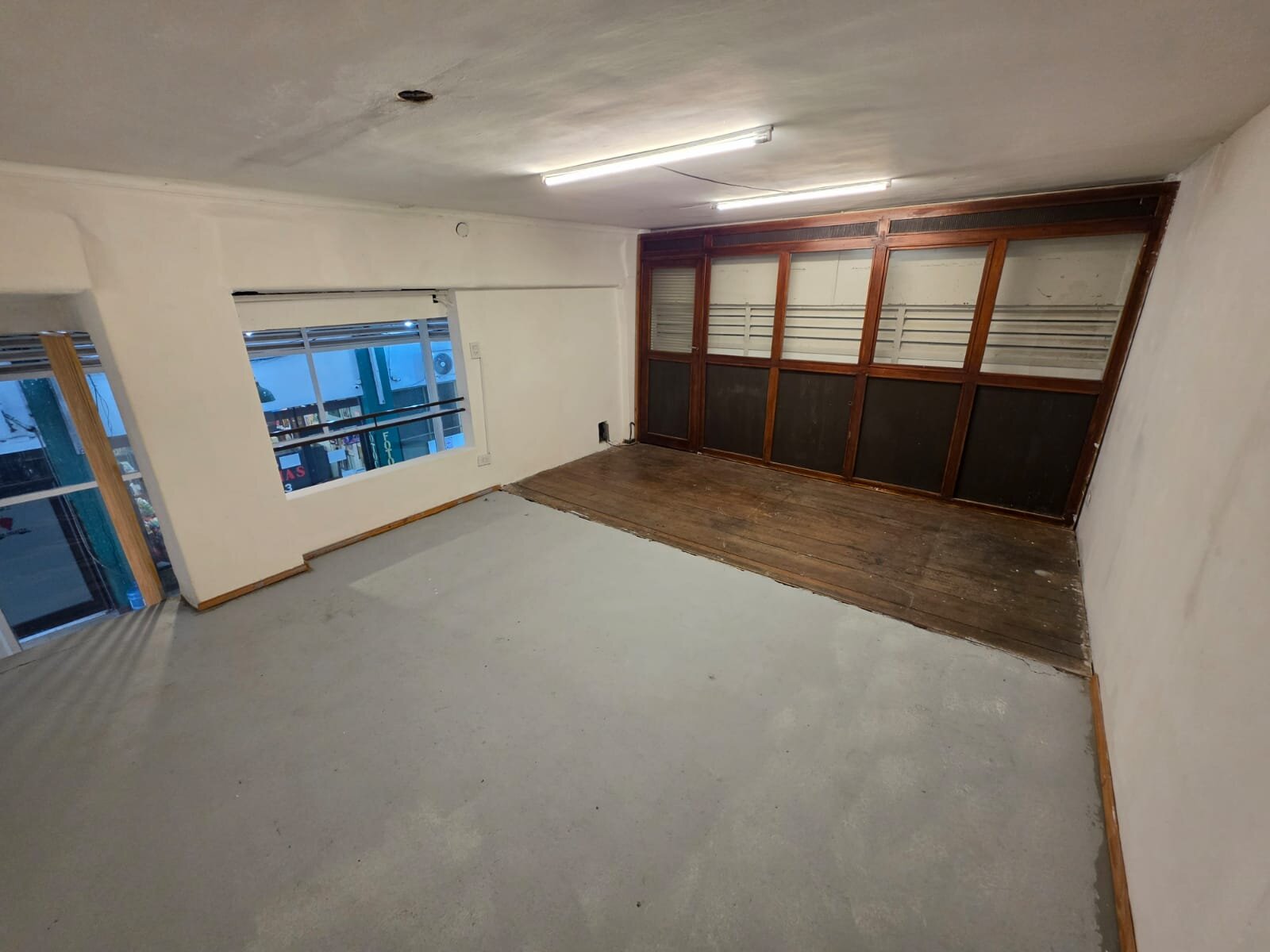 ALQUILER DOS LOCALES UNIFICADOS GALERIA — foto 4