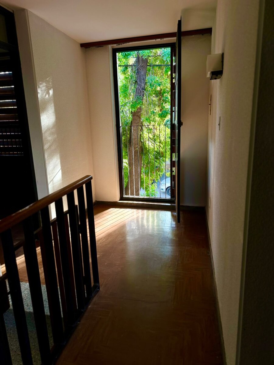 ALQUILAMOS HERMOSA CASA TIPO CHALET AMERICANO EN BARRIO BOMBAL GODOY CRUZ - 16