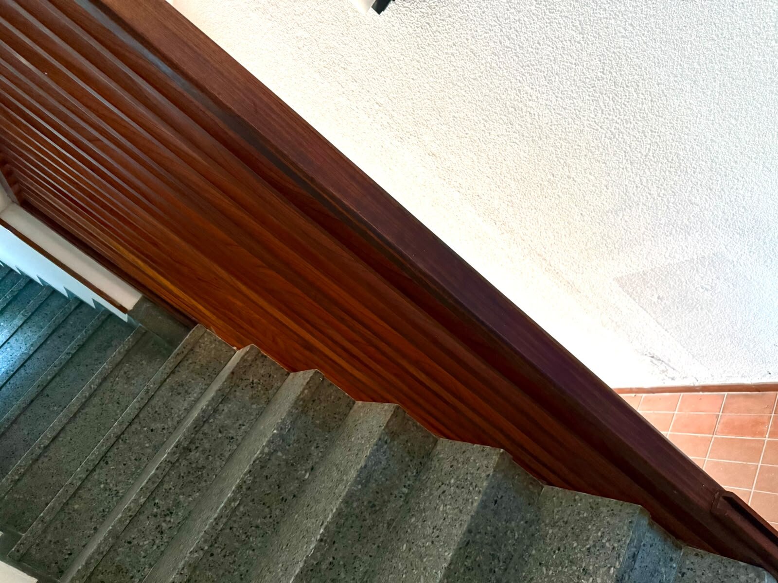 ALQUILAMOS HERMOSA CASA TIPO CHALET AMERICANO EN BARRIO BOMBAL GODOY CRUZ - 18